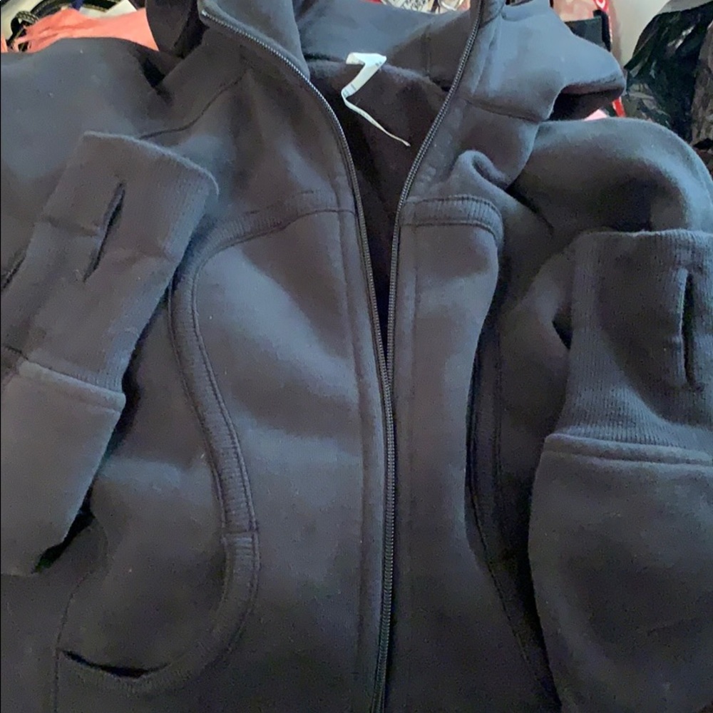 Lululemon black scuba hoodie, size 6